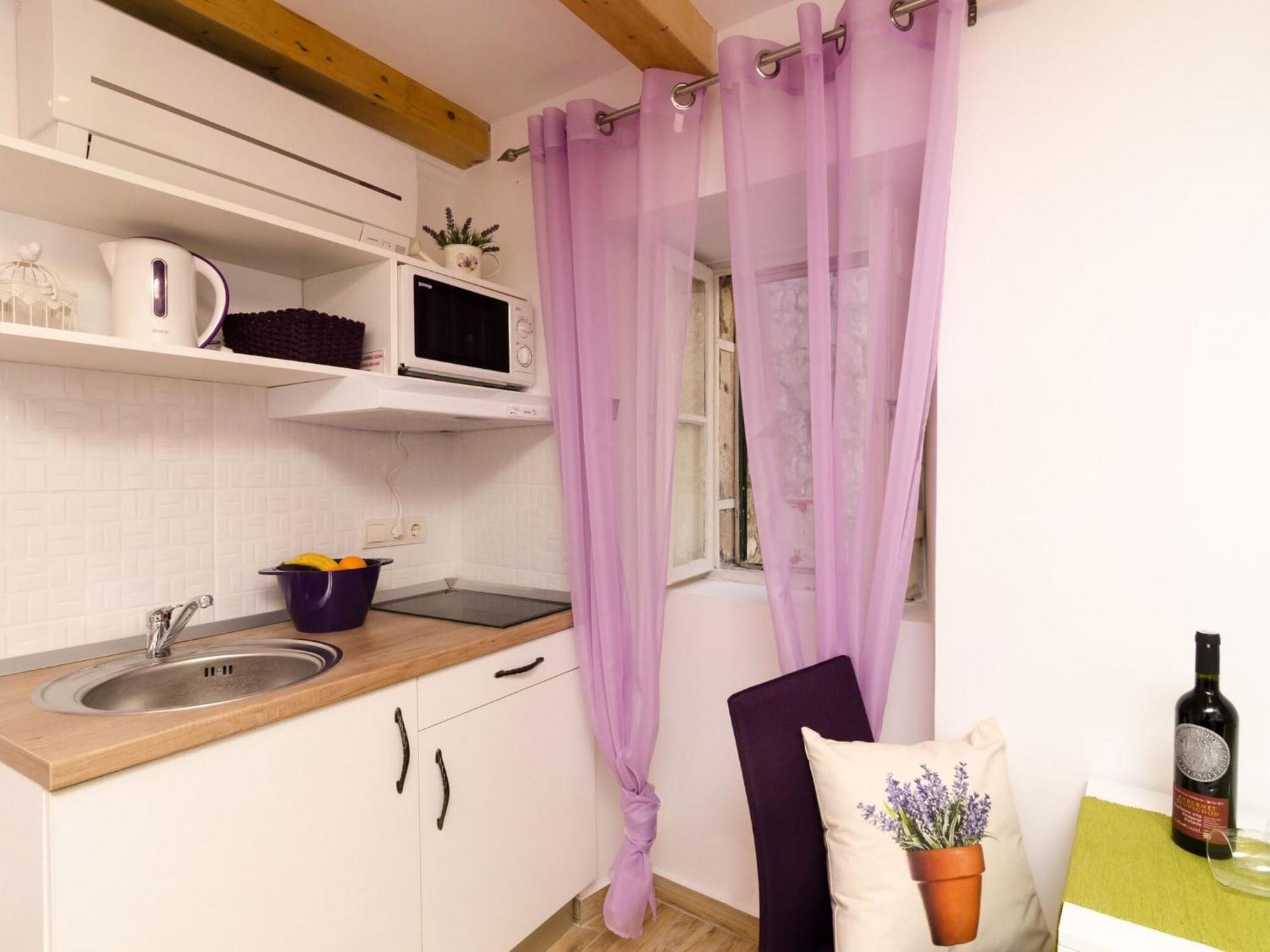 Lavender Garden Apartments - Studio Apartment Ground Floor - Apt 1 Дубровник Екстер'єр фото